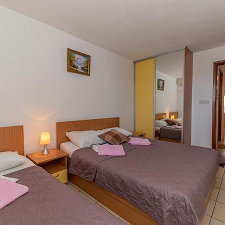 Apartment Knezevic Petrovac 外观 照片
