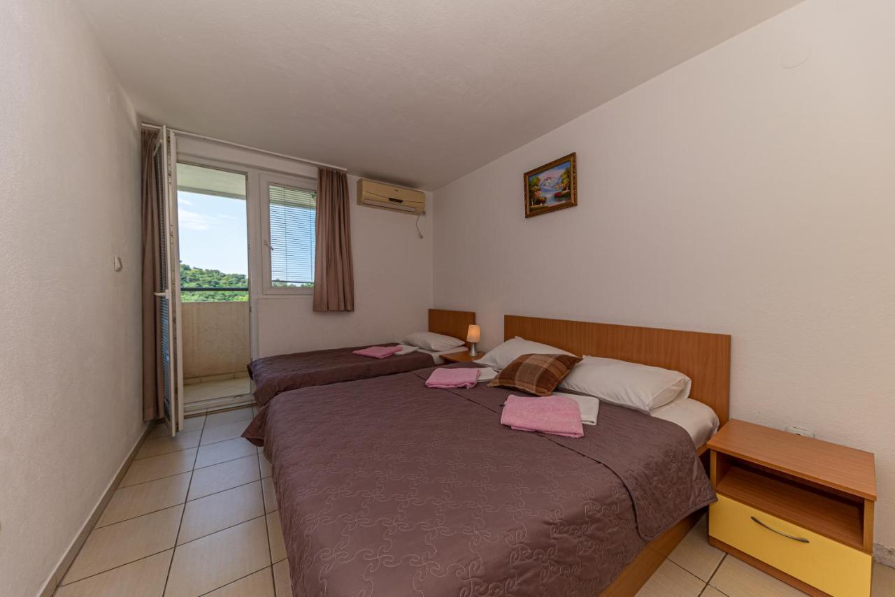 Apartment Knezevic Petrovac 外观 照片