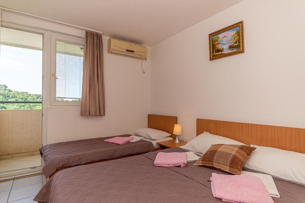 Apartment Knezevic Petrovac 外观 照片