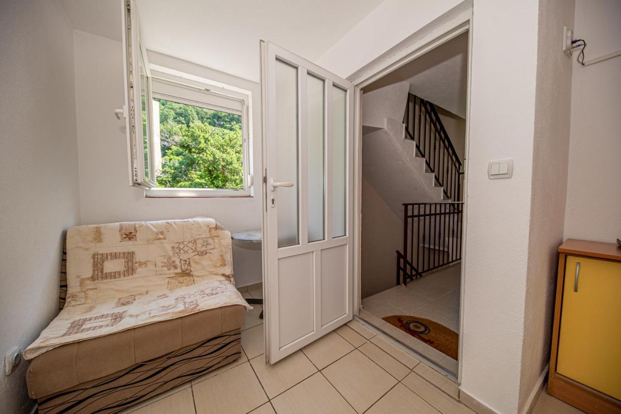Apartment Knezevic Petrovac 外观 照片