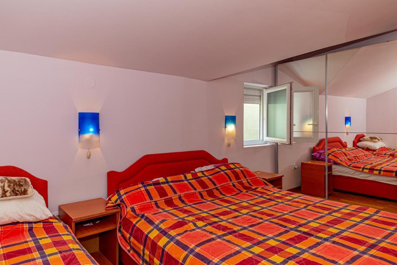 Apartment Knezevic Petrovac 外观 照片