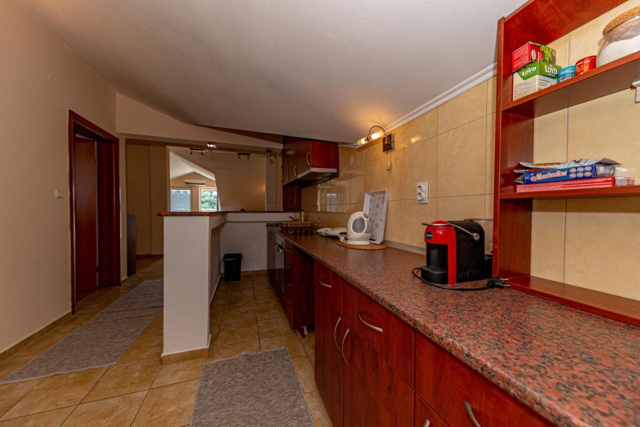 Apartment Knezevic Petrovac 外观 照片