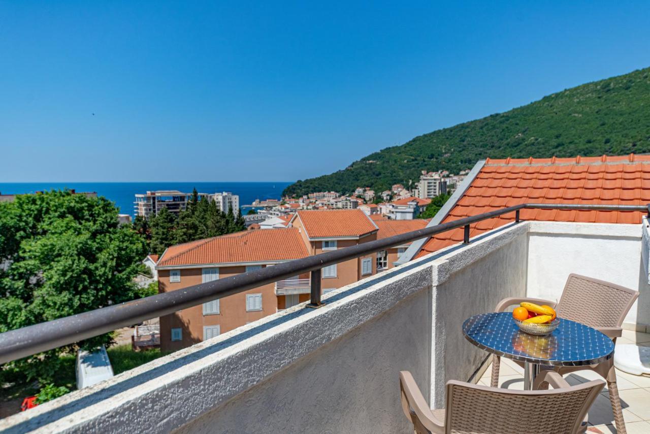 Apartment Knezevic Petrovac 外观 照片