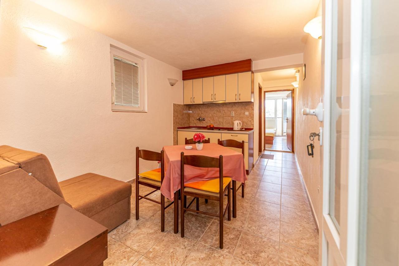 Apartment Knezevic Petrovac 外观 照片