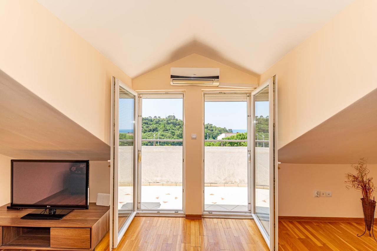 Apartment Knezevic Petrovac 外观 照片
