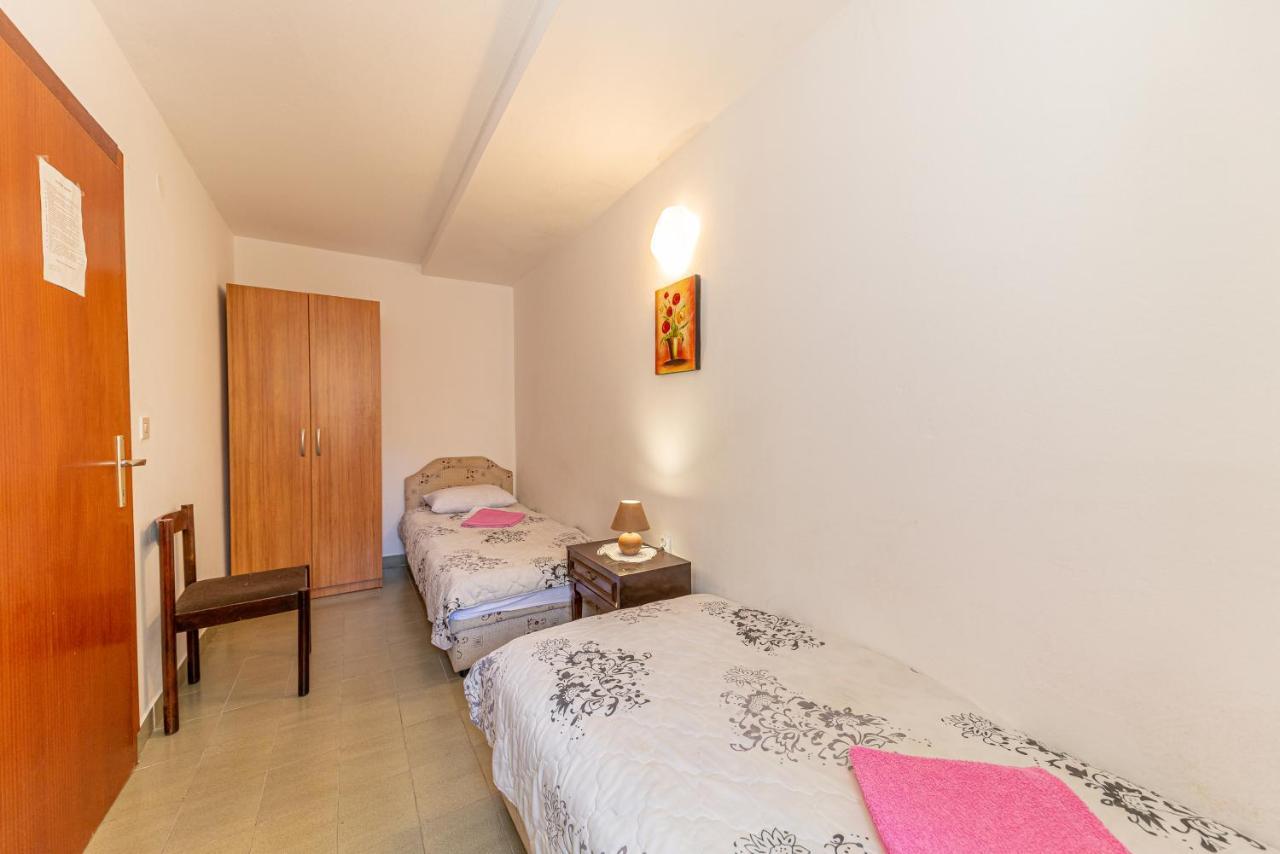 Apartment Knezevic Petrovac 外观 照片