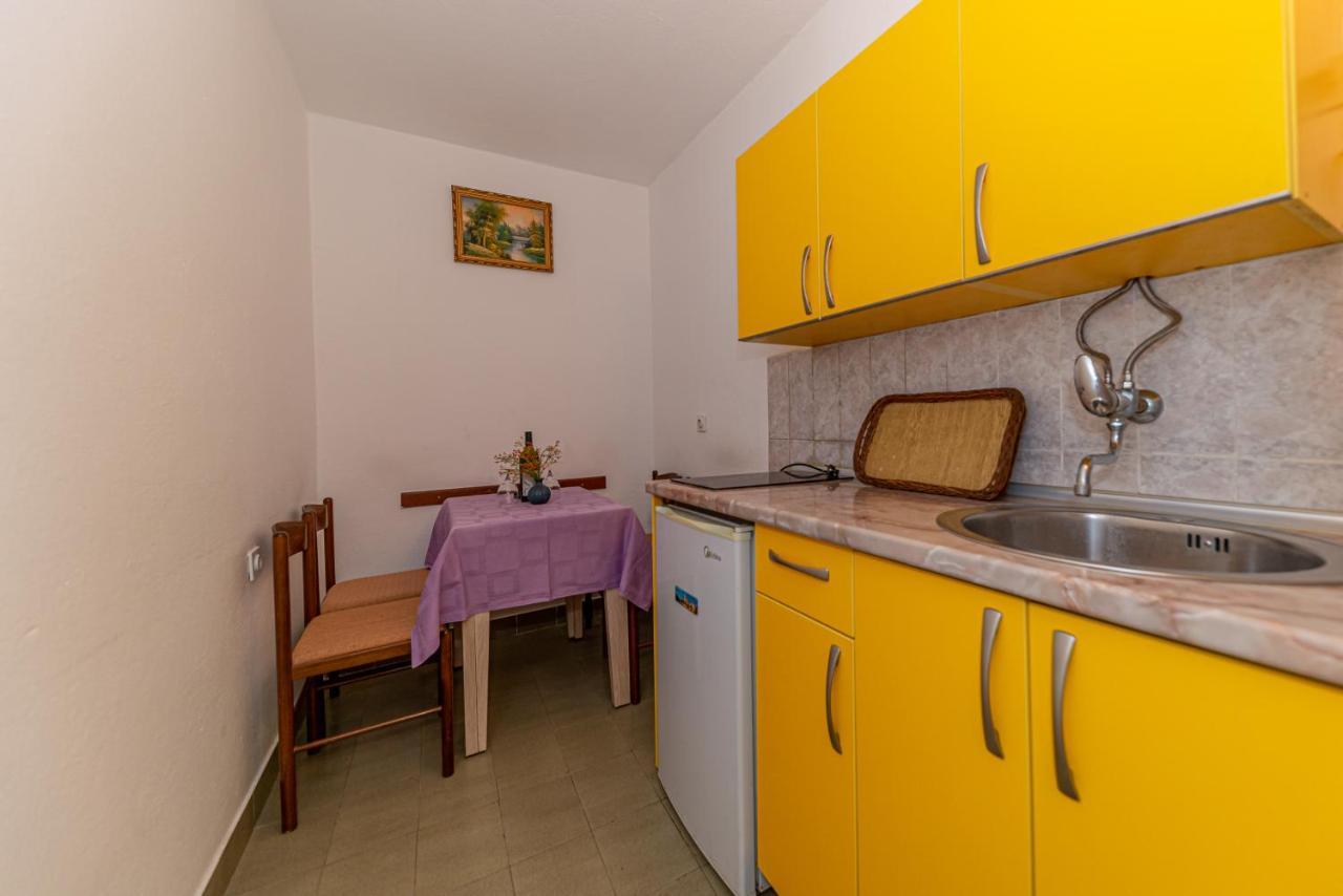 Apartment Knezevic Petrovac 外观 照片